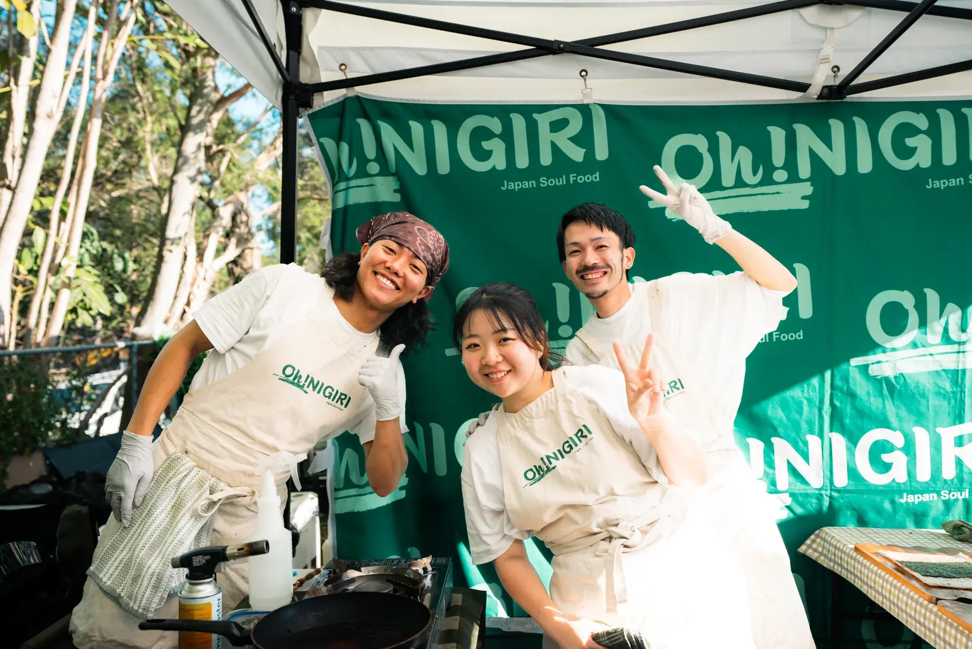 Oh!NIGIRIのブースでのメンバーの集合写真